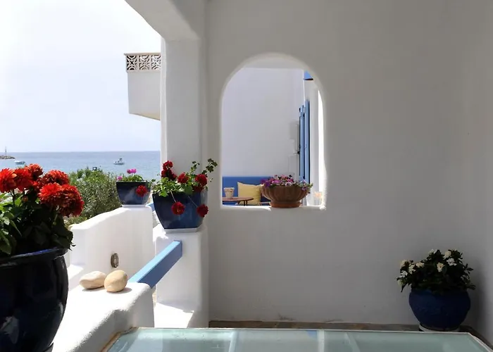 Evita * Aliki (Paros)